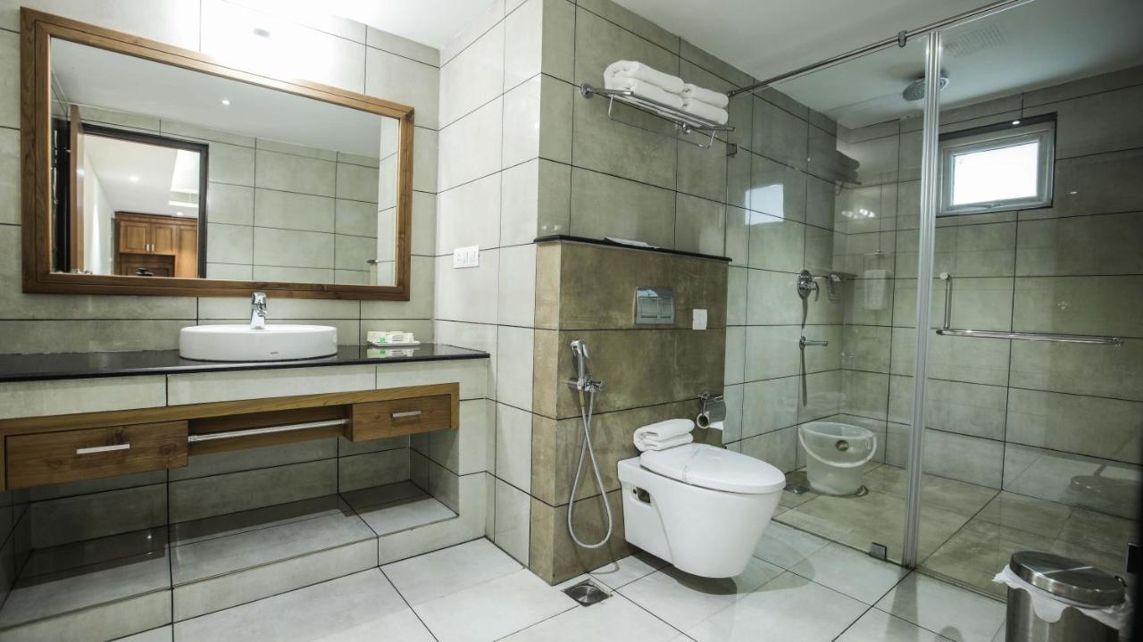 Dass Continental Thrissur Екстериор снимка