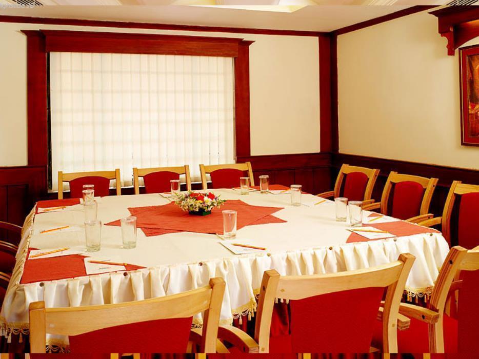 Dass Continental Thrissur Екстериор снимка